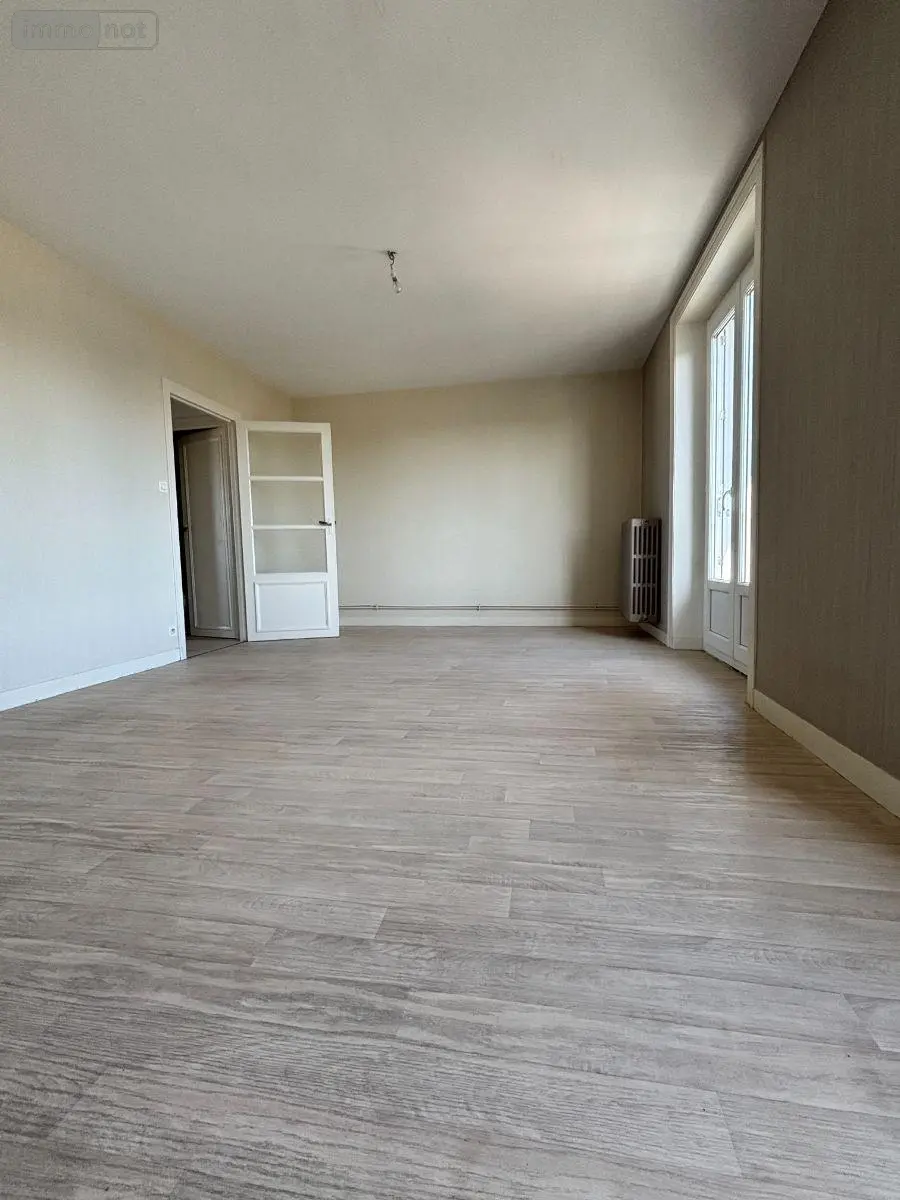 Appartement a vendre Fougères 35300 Ille-et-Vilaine 35 79 m2 4 pièces 150740 euros 1358 004