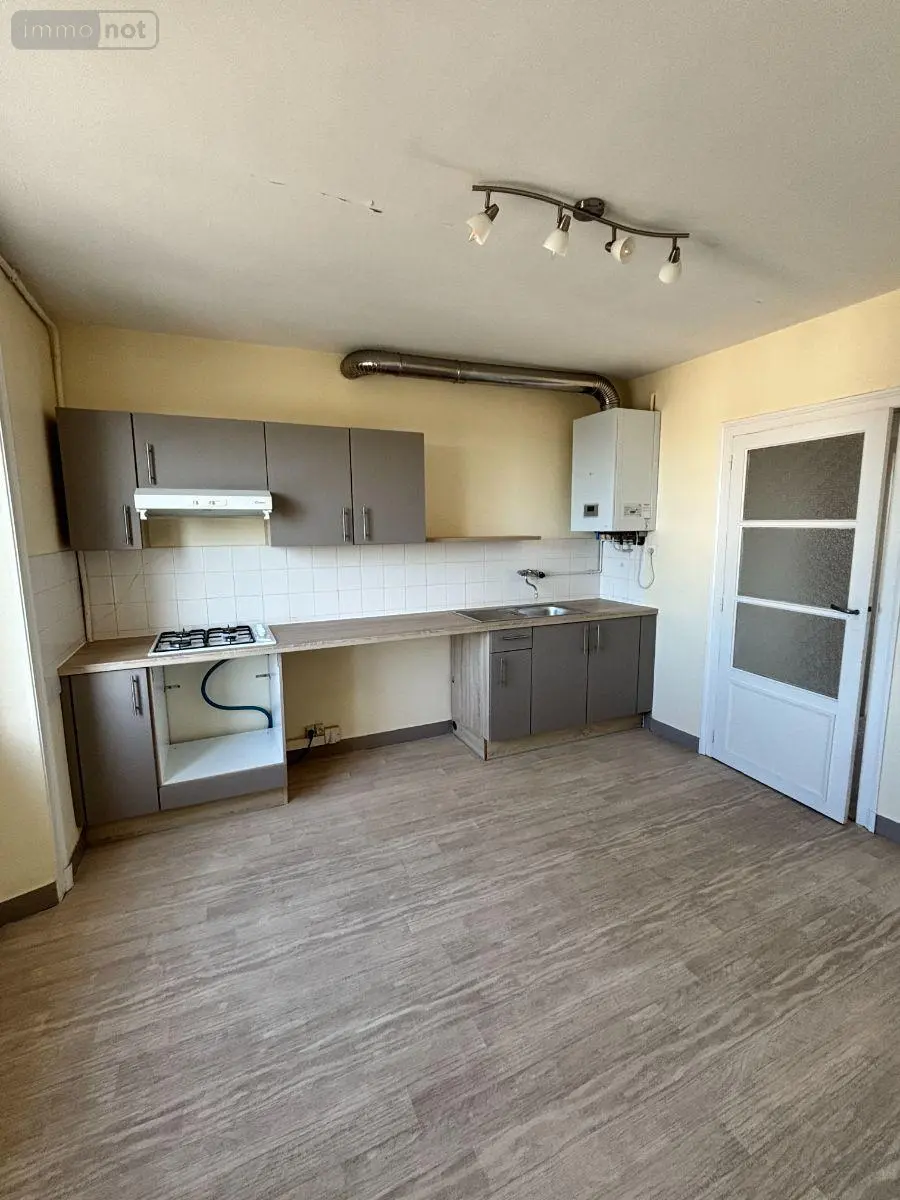 Appartement a vendre Fougères 35300 Ille-et-Vilaine 35 79 m2 4 pièces 150740 euros 1358 014