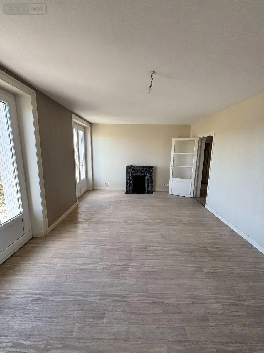 Appartement a vendre Fougères 35300 Ille-et-Vilaine 35 79 m2 4 pièces 150740 euros 1358 005