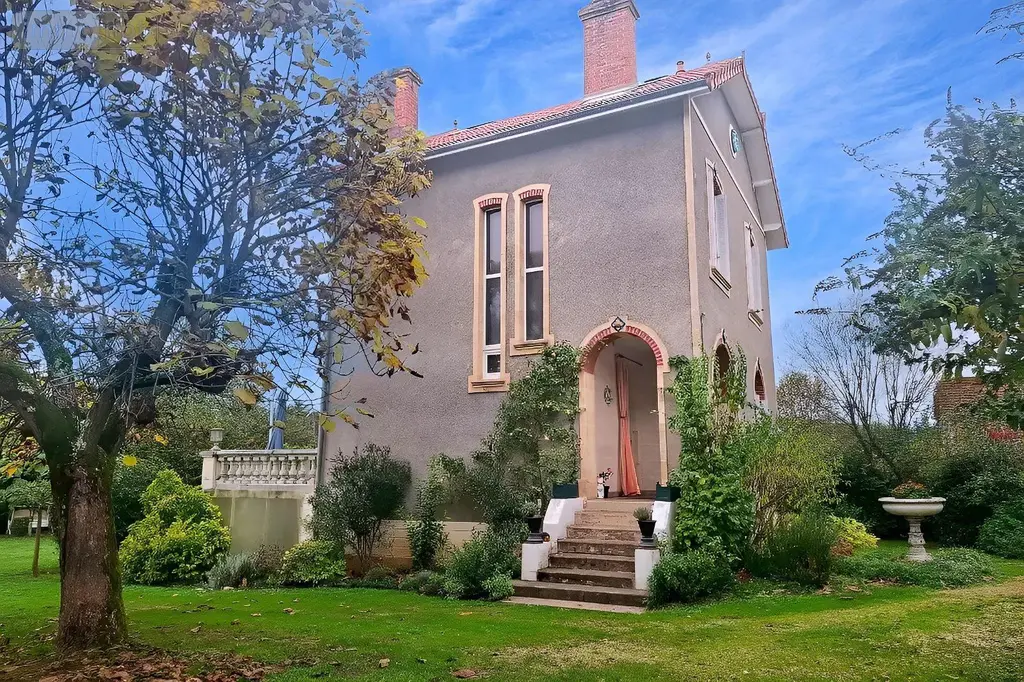 Maison a vendre Le Bugue 24260 Dordogne 24 111 m2 4 pièces 261000 euros 18113/147 010