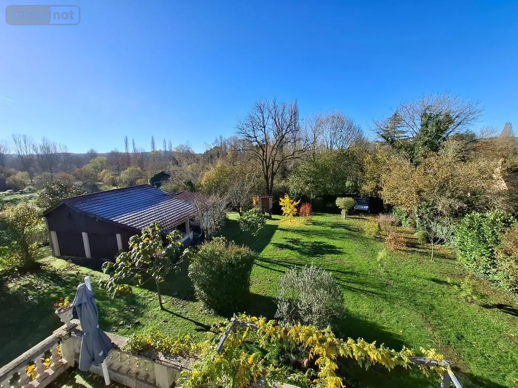 Maison a vendre Le Bugue 24260 Dordogne 24 111 m2 4 pièces 261000 euros 18113/147 008
