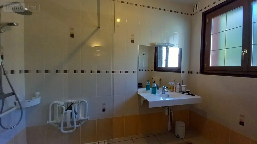 Maison a vendre Murat 15300 Cantal 15 180 m2 429000 euros FG/2435 006