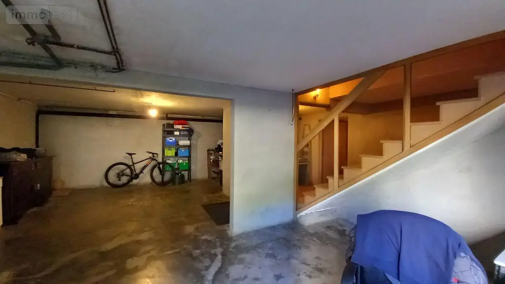 Maison a vendre Murat 15300 Cantal 15 180 m2 429000 euros FG/2435 017