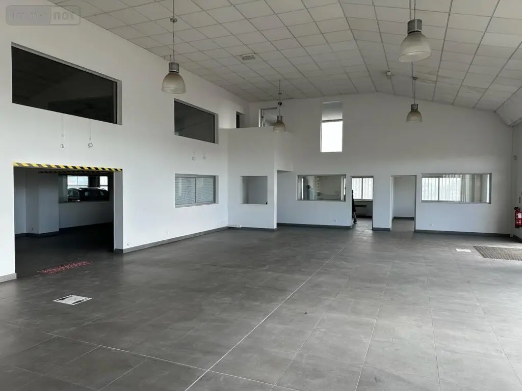 Location fonds et murs commerciaux Poulainville 80260 Somme 80 1060 m2 6 pièces 8000 euros 1/784 004