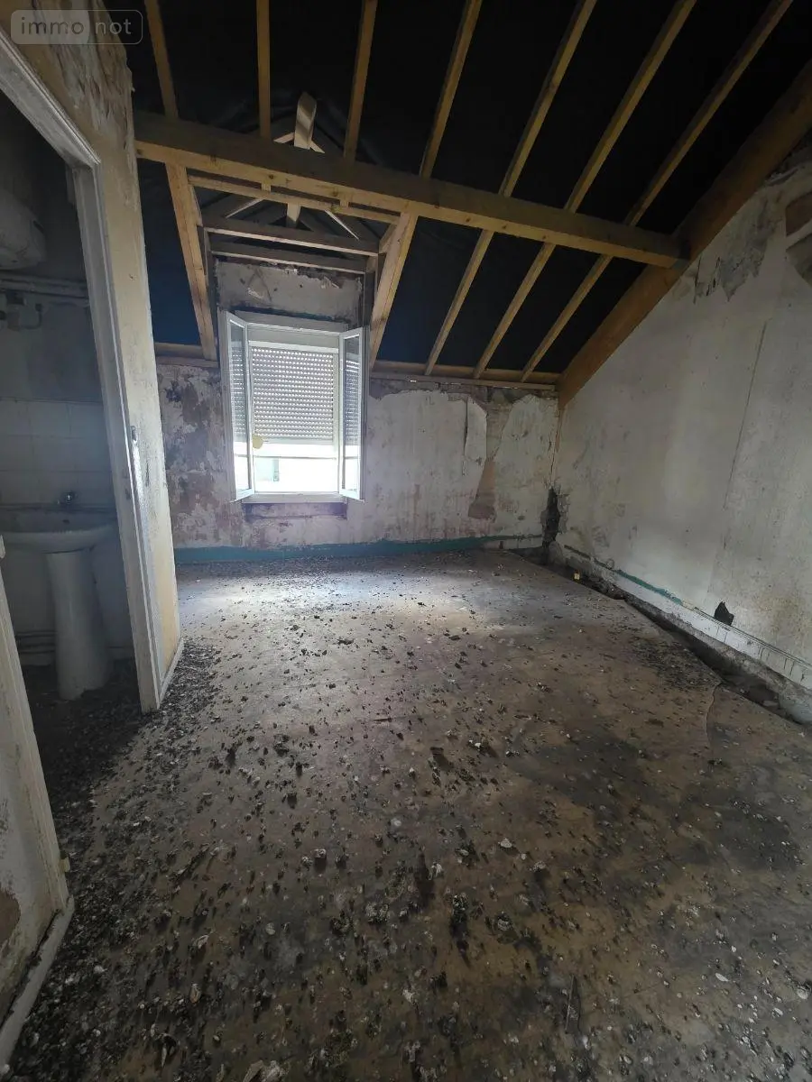 Immeuble de rapport a vendre Angers 49000 Maine-et-Loire 49 242 m2 16 pièces 572000 euros 49115/IMM/509 012