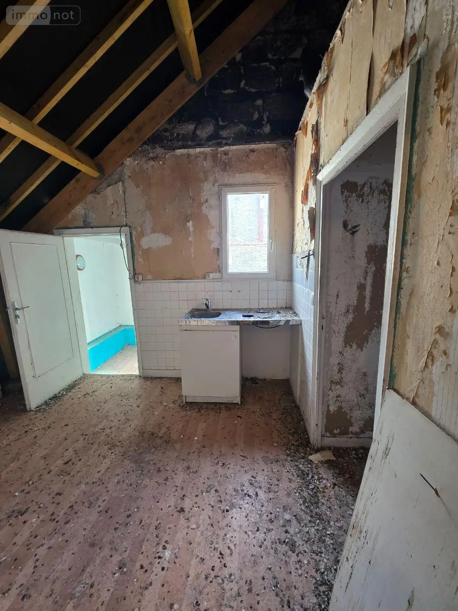Immeuble de rapport a vendre Angers 49000 Maine-et-Loire 49 242 m2 16 pièces 572000 euros 49115/IMM/509 019