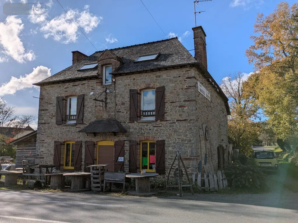 Fonds et murs commerciaux a vendre Guichen 35580 Ille-et-Vilaine 35 84 m2 8 pièces 422000 euros 35129-6553 008