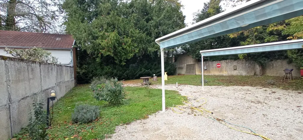 Fonds et murs commerciaux a vendre Langres 52200 Haute-Marne 52 100 m2 406500 euros 52020-53 003