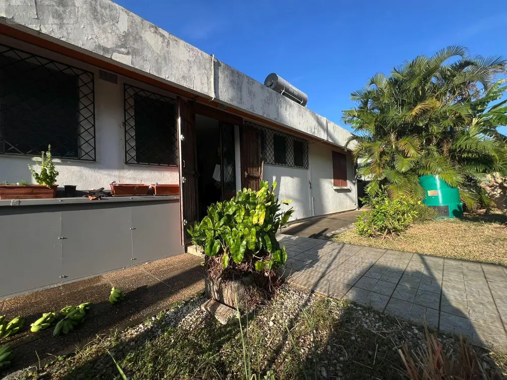 Maison a vendre Saint-Denis 97400 La Réunion 974 198 m2 8 pièces 540800 euros 97405/222 013