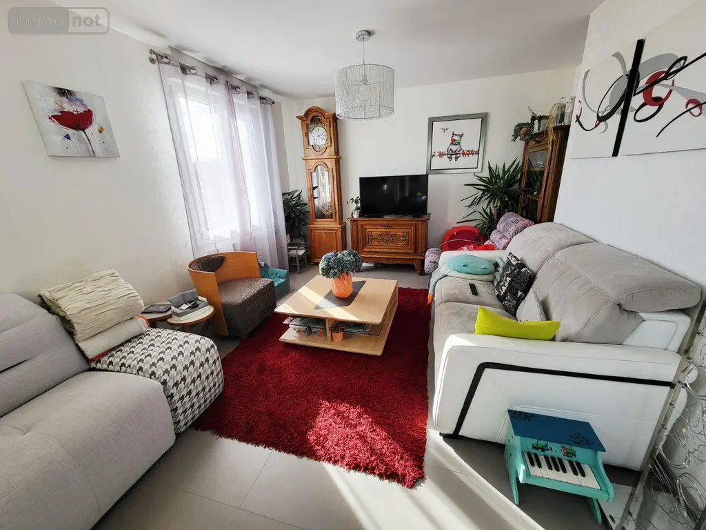 Immeuble de rapport a vendre Ussel 19200 Corrèze 19 273 m2 11 pièces 198500 euros UM 1299 002