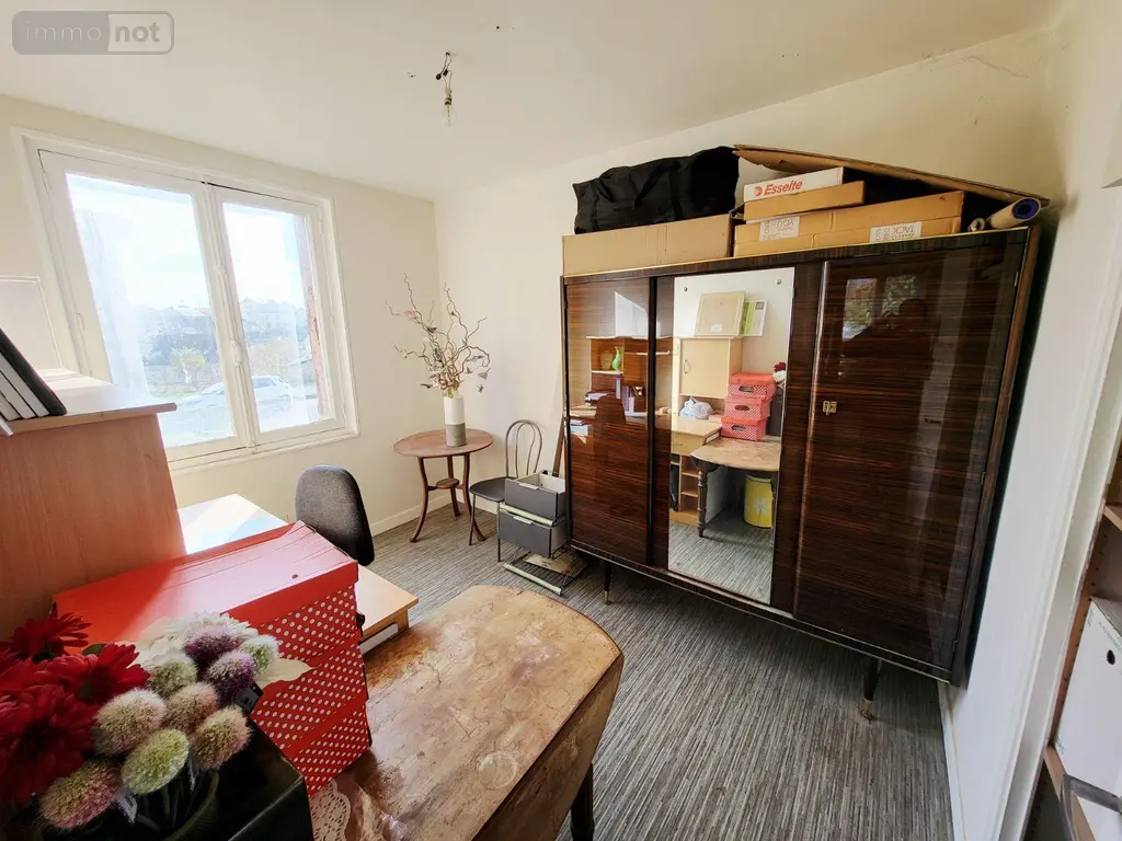 Immeuble de rapport a vendre Ussel 19200 Corrèze 19 273 m2 11 pièces 198500 euros UM 1299 013