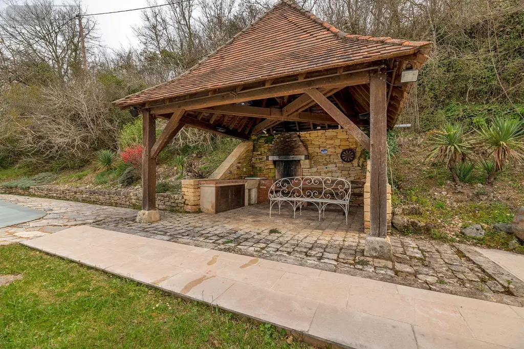 Maison a vendre Le Bugue 24260 Dordogne 24 122 m2 366000 euros 18113/150 014