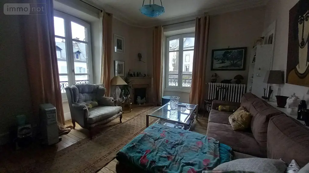 Maison a vendre Condat 15190 Cantal 15 164 m2 195000 euros FG/2444 012