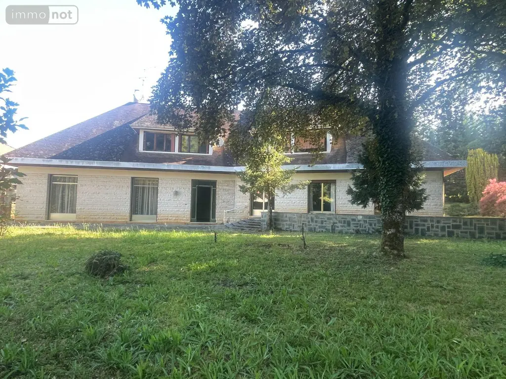 Maison a vendre Javerlhac-et-la-Chapelle-Saint-Robert 24300 Dordogne 24 334 m2 7 pièces 197950 euros 077/1491 054