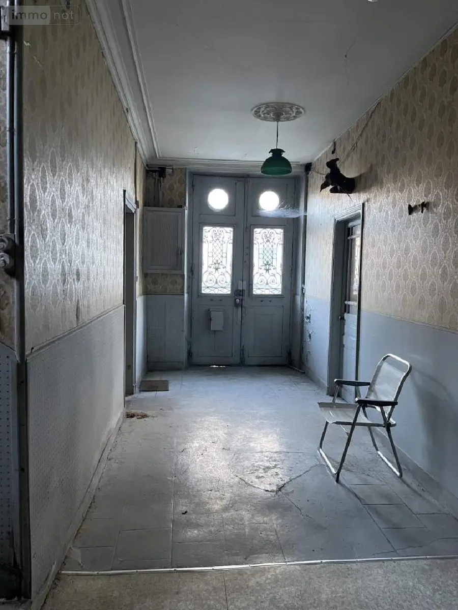 Immeuble de rapport a vendre Javerlhac-et-la-Chapelle-Saint-Robert 24300 Dordogne 24 306 m2 9 pièces 192600 euros 077/1570 004