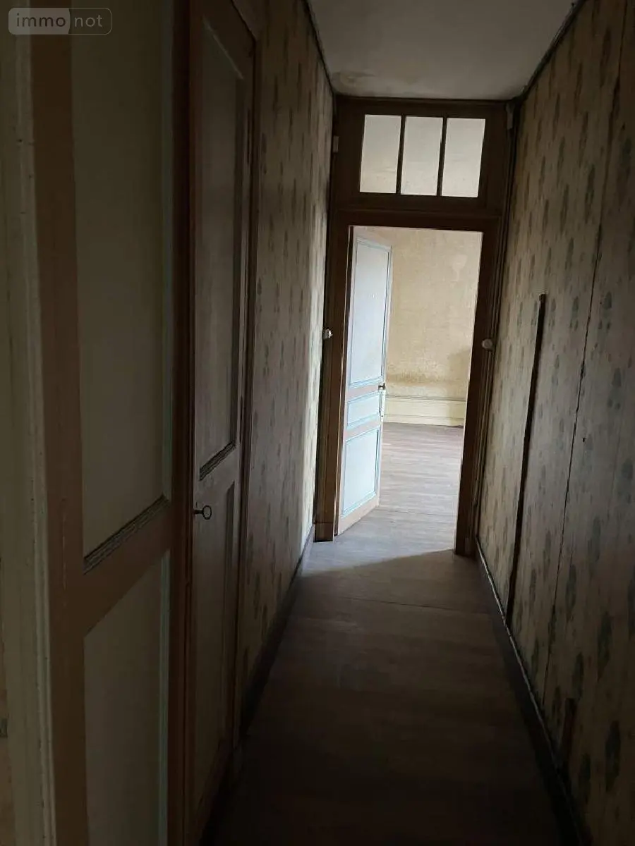Immeuble de rapport a vendre Javerlhac-et-la-Chapelle-Saint-Robert 24300 Dordogne 24 306 m2 9 pièces 192600 euros 077/1570 020