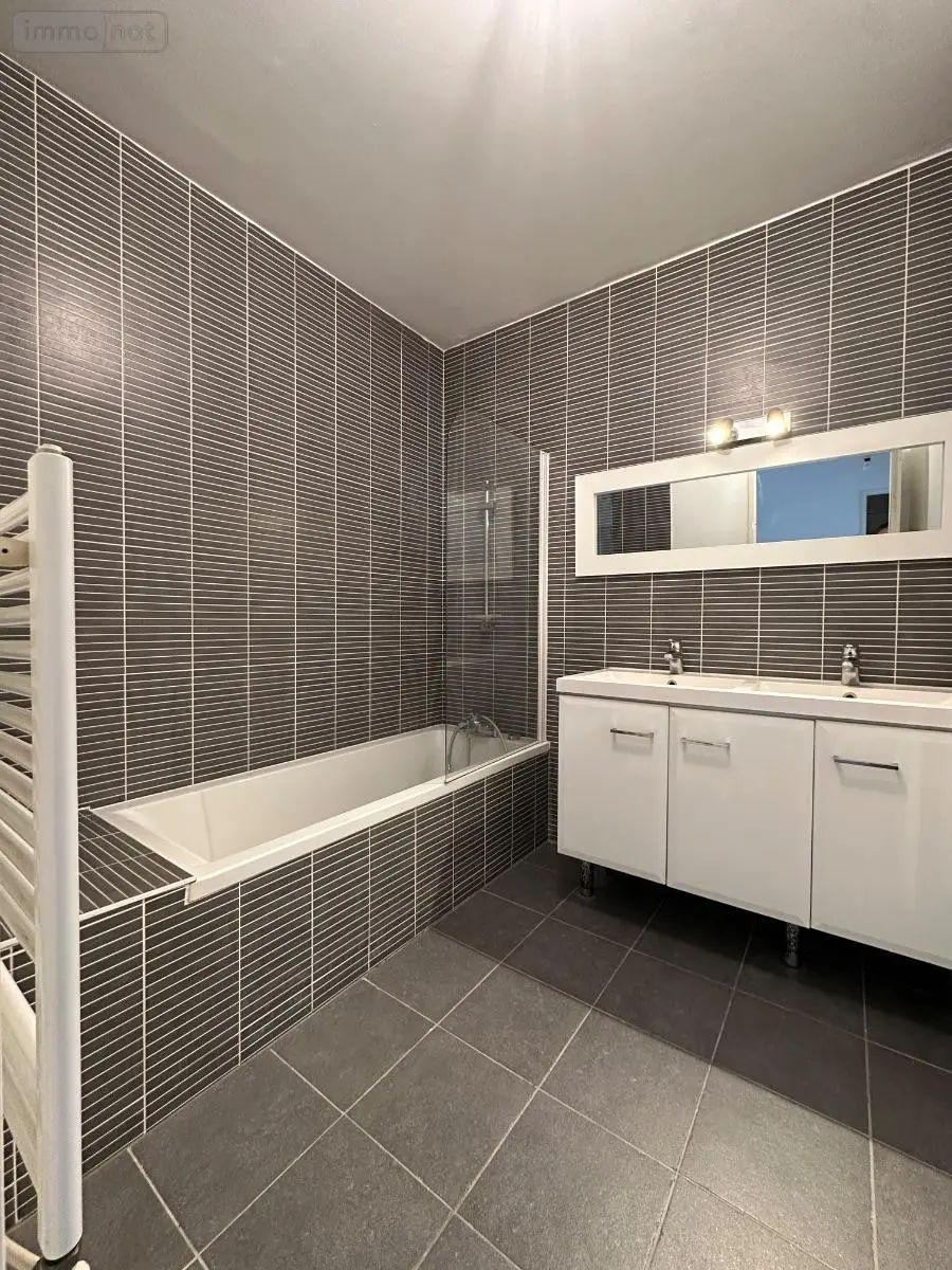 Appartement a vendre Bordeaux 33000 Gironde 33 66 m2 3 pièces 343200 euros 33049/137 004
