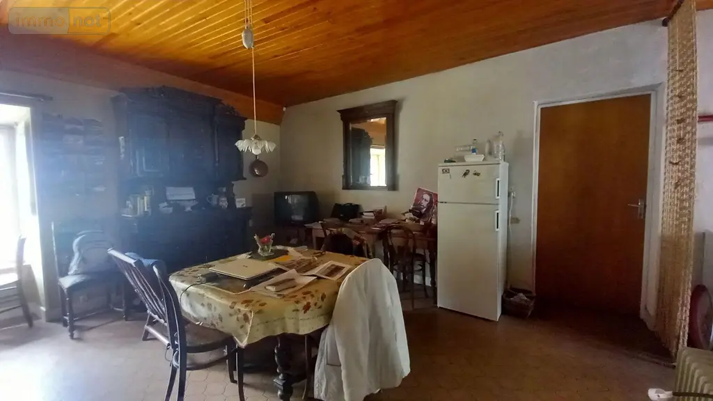 Maison a vendre Laveissière 15300 Cantal 15 165 m2 77000 euros FG/2452 009