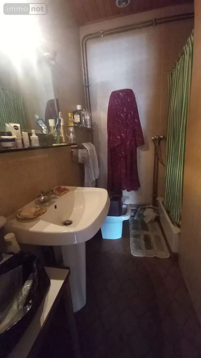 Maison a vendre Laveissière 15300 Cantal 15 165 m2 77000 euros FG/2452 014