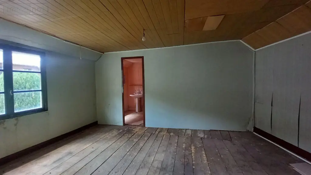 Maison a vendre Laveissière 15300 Cantal 15 165 m2 77000 euros FG/2452 018
