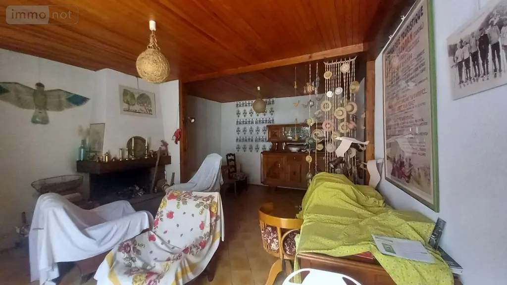 Maison a vendre Laveissière 15300 Cantal 15 165 m2 77000 euros FG/2452 022