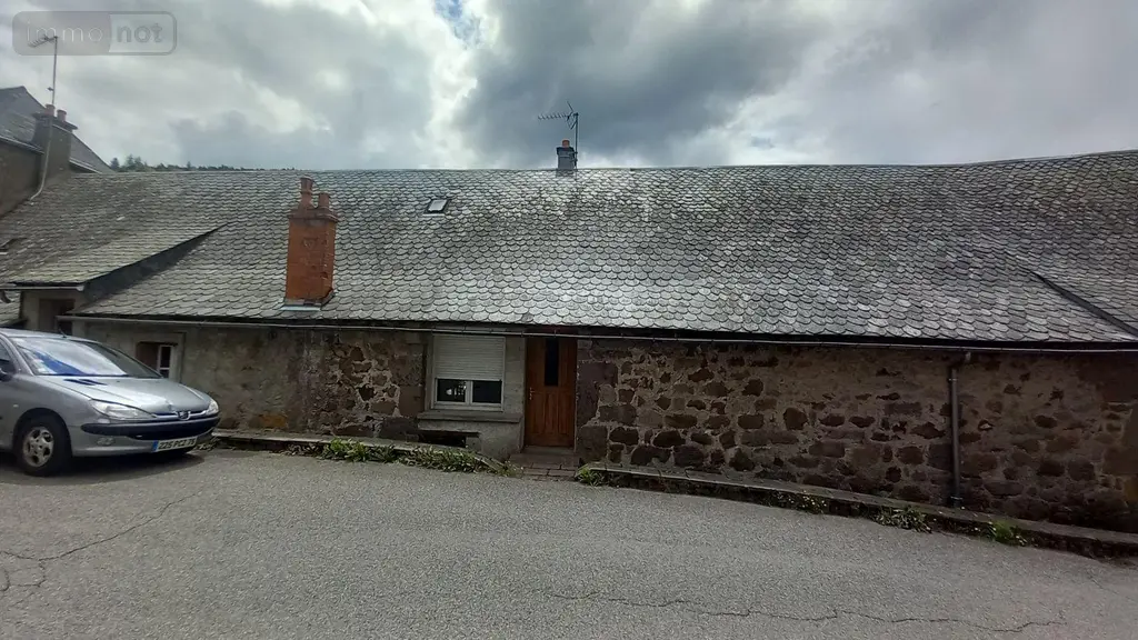 Maison a vendre Laveissière 15300 Cantal 15 165 m2 77000 euros FG/2452 004
