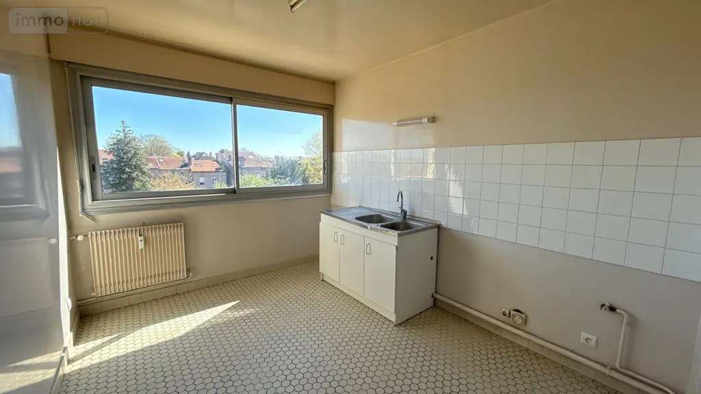 Appartement a vendre Châlons-en-Champagne 51000 Marne 51 94 m2 5 pièces 119000 euros 51001-136 008