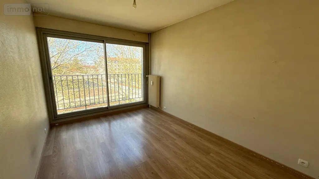 Appartement a vendre Châlons-en-Champagne 51000 Marne 51 94 m2 5 pièces 119000 euros 51001-136 012