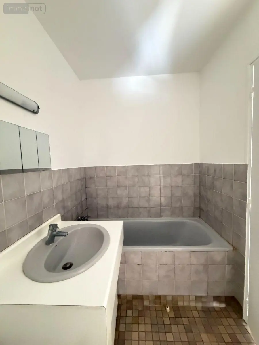 Appartement a vendre Nogent-le-Rotrou 28400 Eure-et-Loir 28 23 m2 2 pièces 37800 euros 251106 004