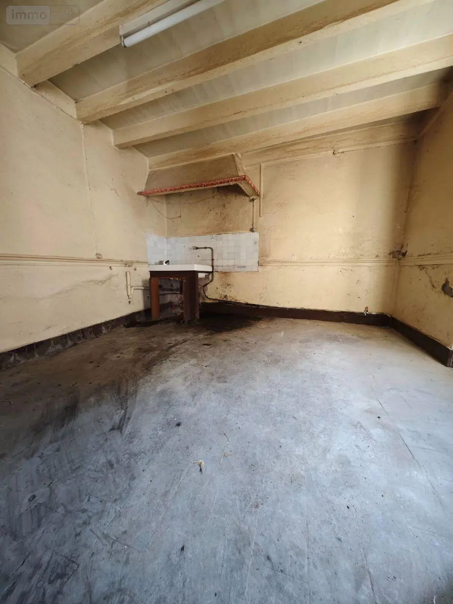 Maison a vendre Seychalles 63190 Puy-de-Dôme 63 111 m2 5 pièces 136380 euros 13372/316 011