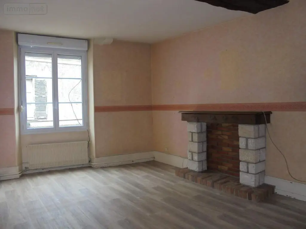 Fonds et murs commerciaux a vendre Beaugency 45190 Loiret 45 203 m2 9 pièces 168200 euros 091/1506 014