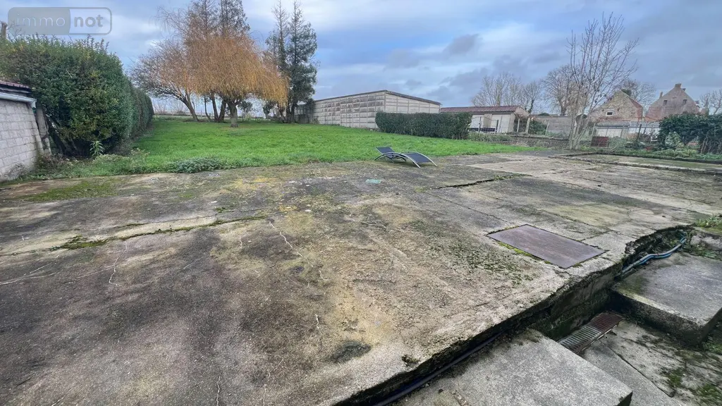 Fonds et murs commerciaux a vendre Bollezeele 59470 Nord 59 75 m2 199500 euros Z961 007