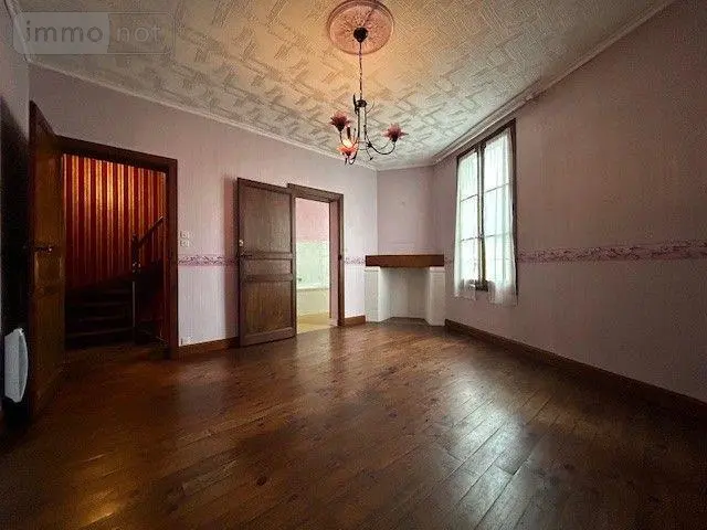 Maison a vendre Baugé-en-Anjou 49150 Maine-et-Loire 49 118 m2 6 pièces 89870 euros LB/2566 009