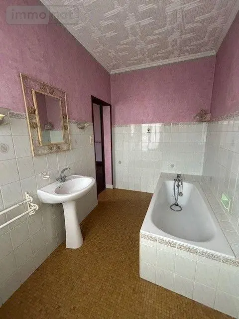 Maison a vendre Baugé-en-Anjou 49150 Maine-et-Loire 49 118 m2 6 pièces 89870 euros LB/2566 010