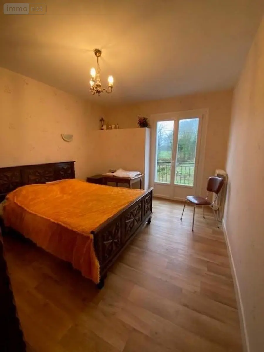 Maison a vendre Tinténiac 35190 Ille-et-Vilaine 35 143 m2 5 pièces 198550 euros 105/1898 009