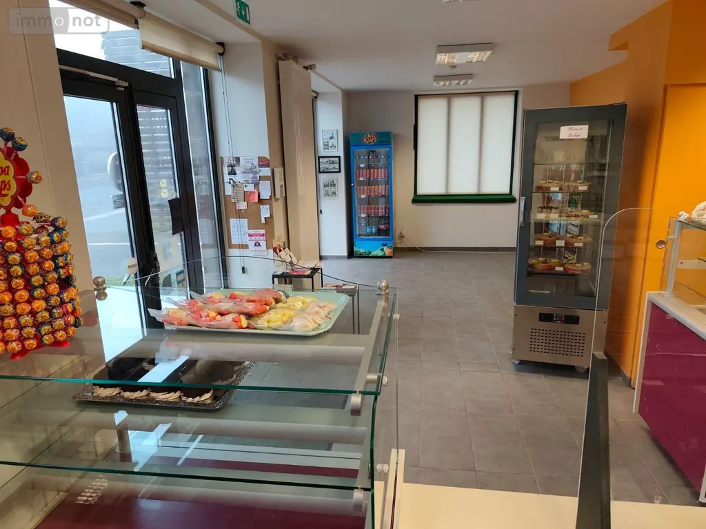 Fonds et murs commerciaux a vendre Charbonnières-les-Varennes 63410 Puy-de-Dôme 63 106000 euros 13352/452 001