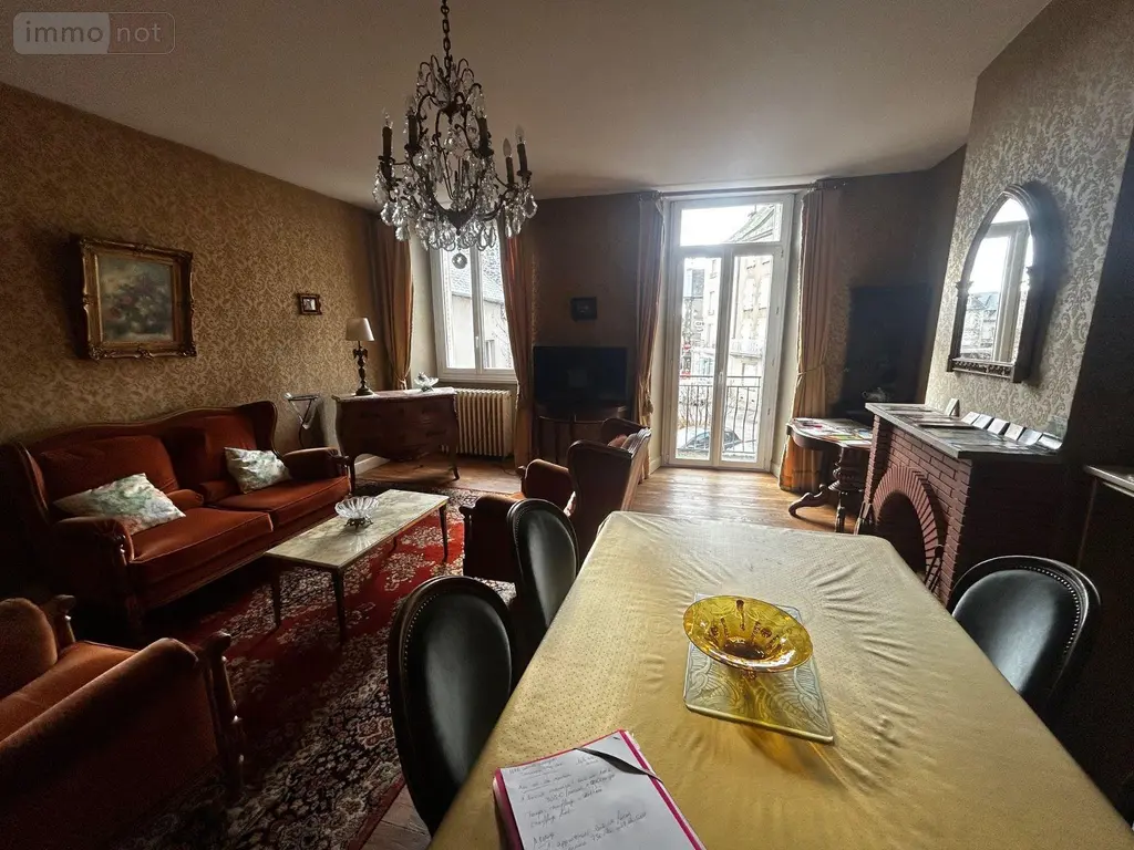 Immeuble de rapport a vendre Pleaux 15700 Cantal 15 200 m2 135680 euros 15060/1235 007