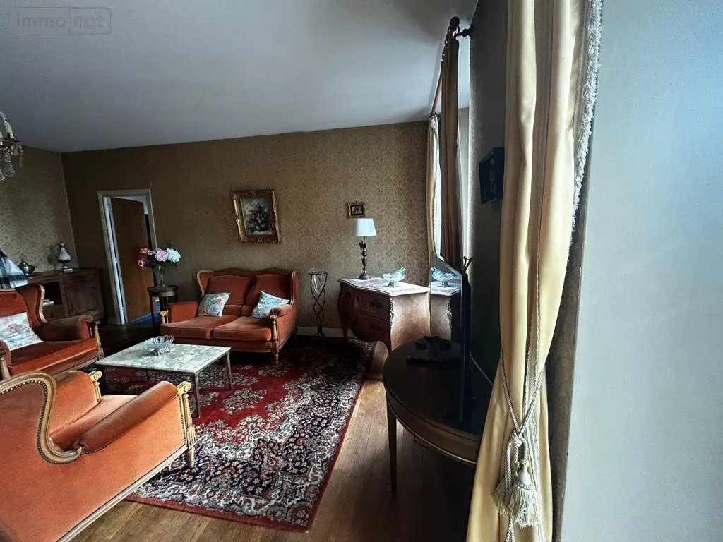 Immeuble de rapport a vendre Pleaux 15700 Cantal 15 200 m2 135680 euros 15060/1235 008