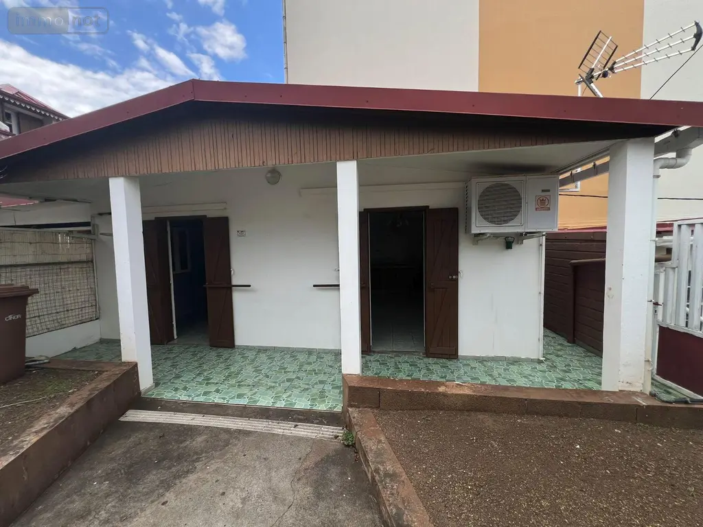 Maison a vendre Saint-Denis 97490 La Réunion 974 230 m2 10 pièces 550100 euros 97405/234 024