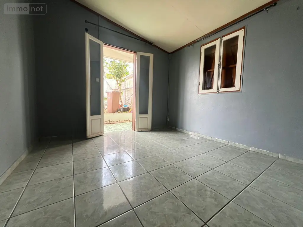 Maison a vendre Saint-Denis 97490 La Réunion 974 230 m2 10 pièces 550100 euros 97405/234 026