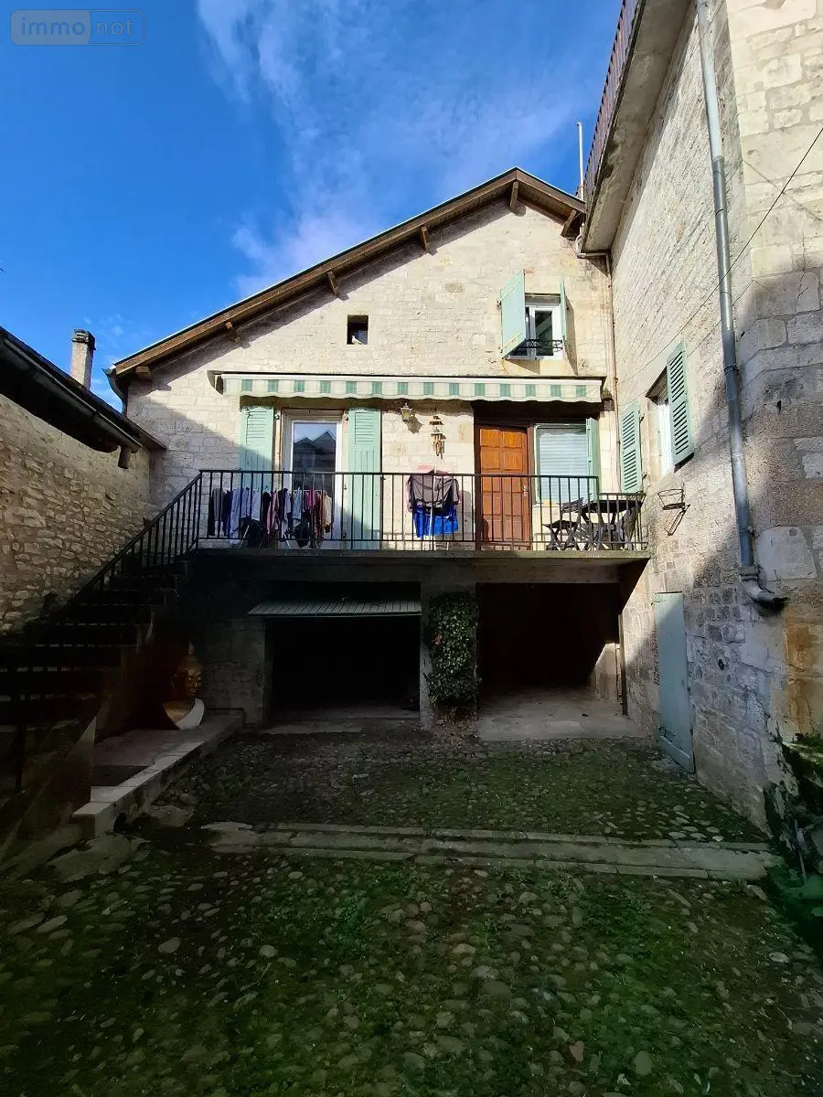 Immeuble de rapport a vendre Souillac 46200 Lot 46 287 m2 10 pièces 294400 euros 18113/159 004