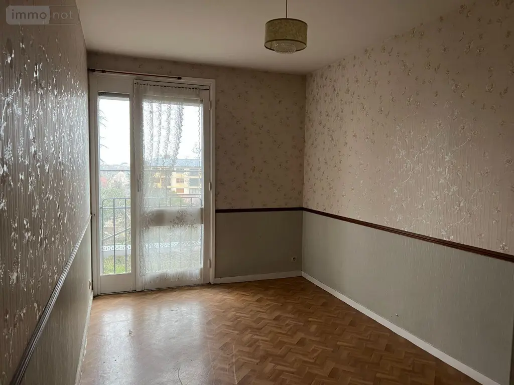 Appartement a vendre Châteauroux 36000 Indre 36 80 m2 4 pièces 70100 euros JA/797 007