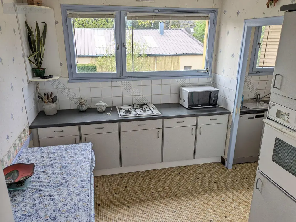 Appartement a vendre Montfort-sur-Meu 35160 Ille-et-Vilaine 35 83 m2 4 pièces 156000 euros 35129-6642 009