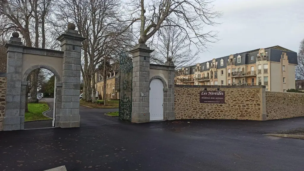 Appartement a vendre Saint-Malo 35400 Ille-et-Vilaine 35 54 m2 2 pièces 165850 euros 091-820 002