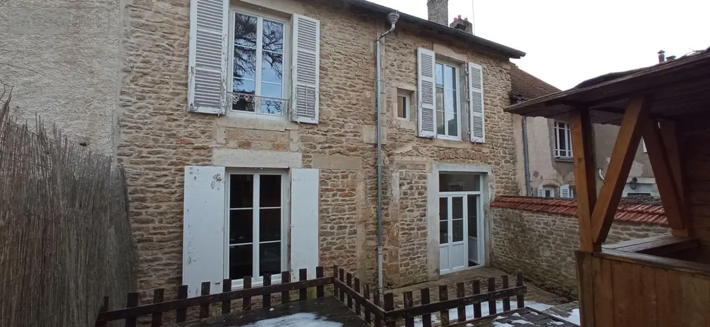 Maison a vendre Nogent 52800 Haute-Marne 52 149 m2 4 pièces 93420 euros 52020-57 025