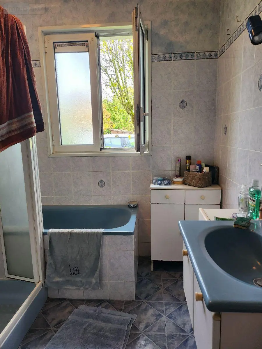 Maison a vendre Saint-Loup-des-Chaumes 18190 Cher 18 129 m2 4 pièces 67536 euros LA/12 005