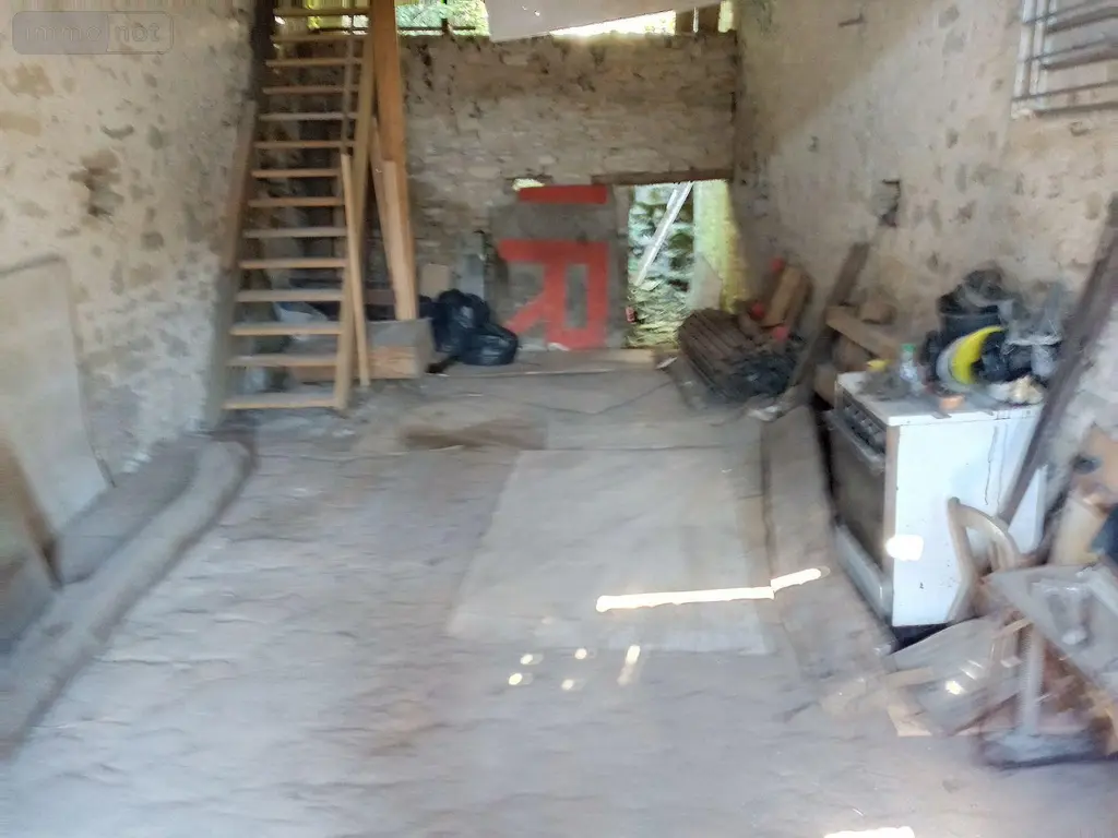 Garage et parking a vendre Châteauneuf-sur-Cher 18190 Cher 18 34 m2 1 pièce 17960 euros LA/14 002