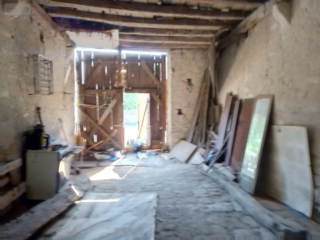Garage et parking a vendre Châteauneuf-sur-Cher 18190 Cher 18 34 m2 1 pièce 17960 euros LA/14 003