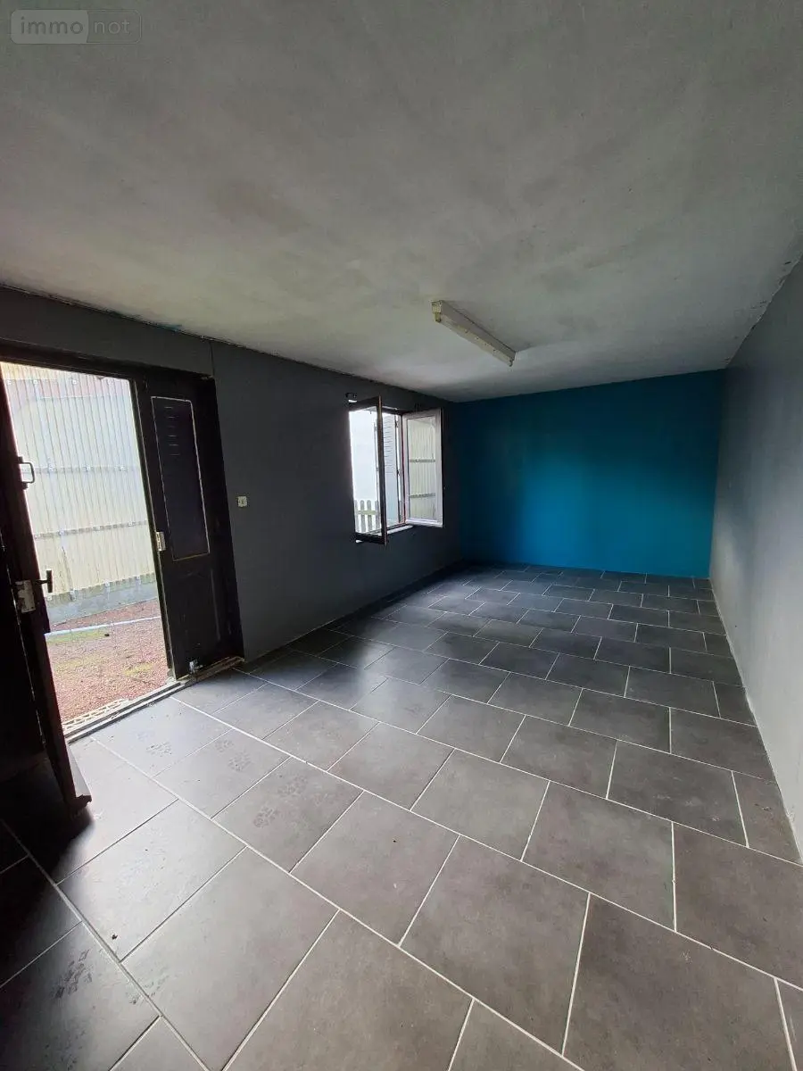 Maison a vendre Nueil-les-Aubiers 79250 Deux-Sèvres 79 121 m2 7 pièces 158250 euros AGM 73* 011