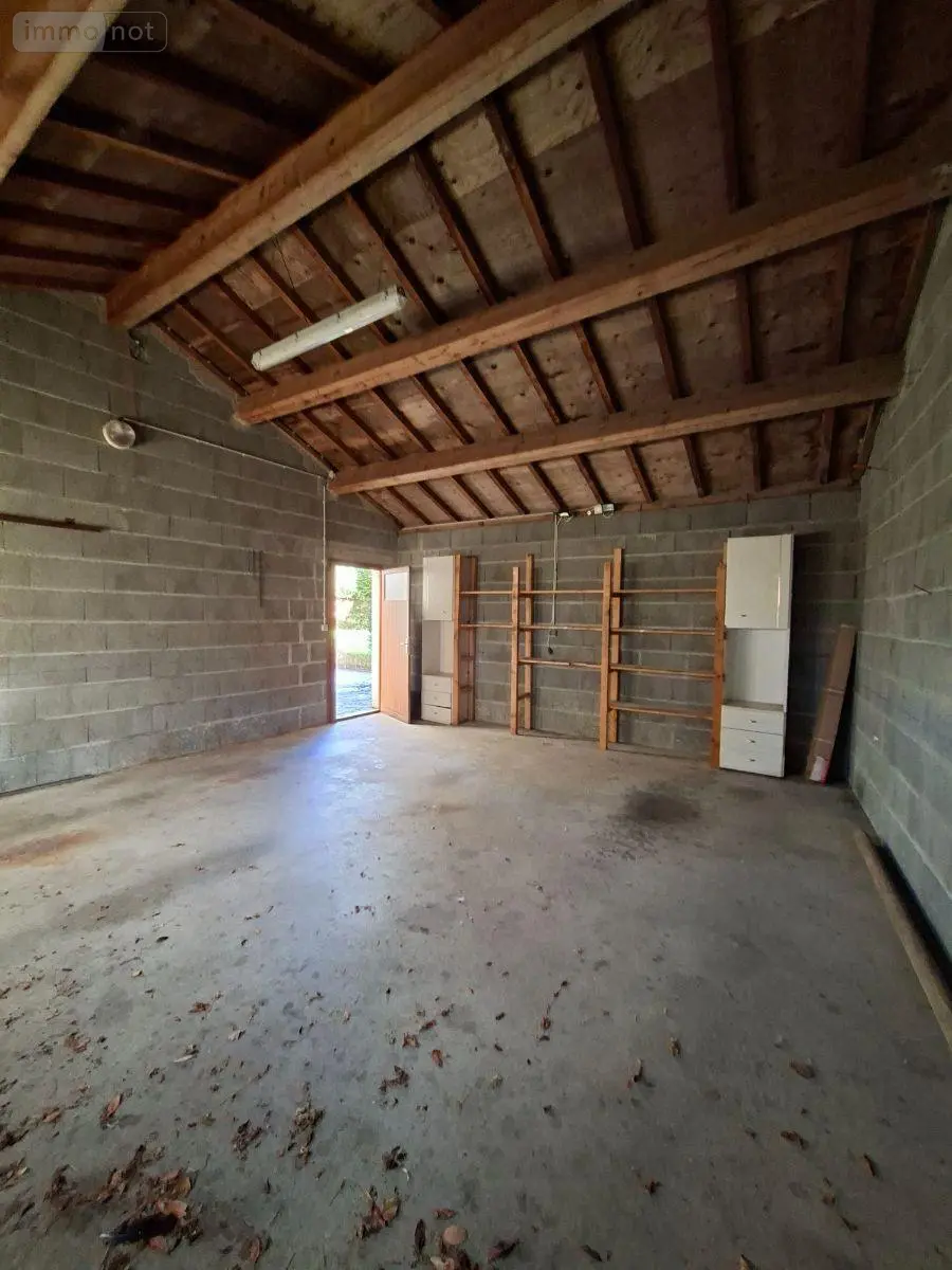 Maison a vendre Nueil-les-Aubiers 79250 Deux-Sèvres 79 121 m2 7 pièces 158250 euros AGM 73* 010